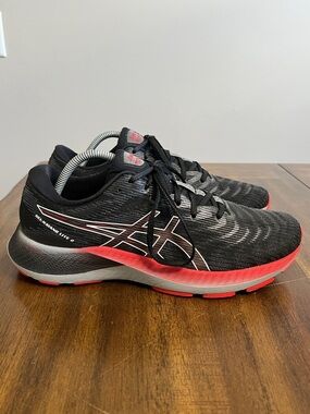 ASICS Gel Kayano Lite 2 Men's Size 10 Black Running Shoes with Red Accents